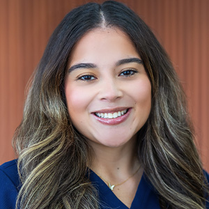 Lesley, Office Manager